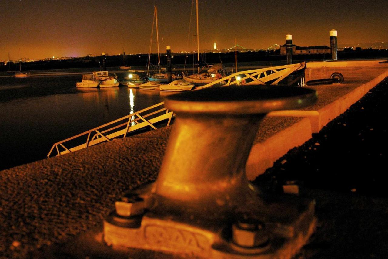 The Boat Apartamento Tematico Seixal  Eksteriør bilde